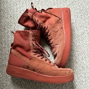 Nike SF Air Boots Dusty Rose sz. 11